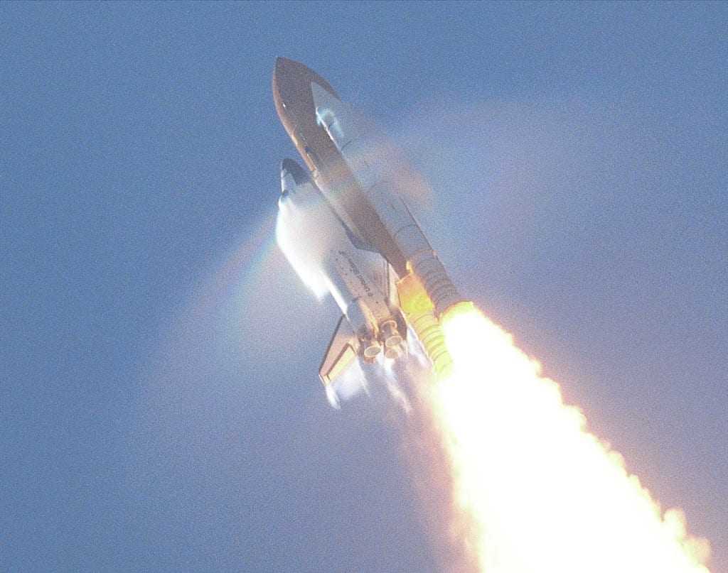 Space-Shuttle-Atlantis-STS-106