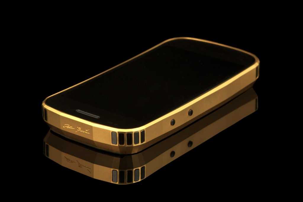 Mobiado Grand Touch Aston Martin 2