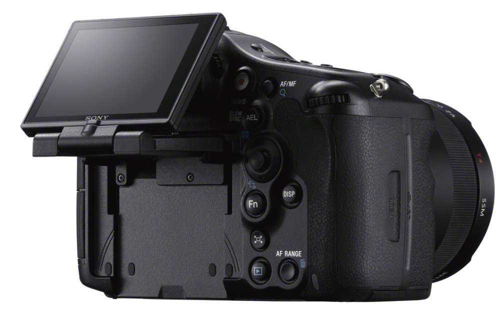 SLT-A99_wSAL2470Z_tilt_lcd_3