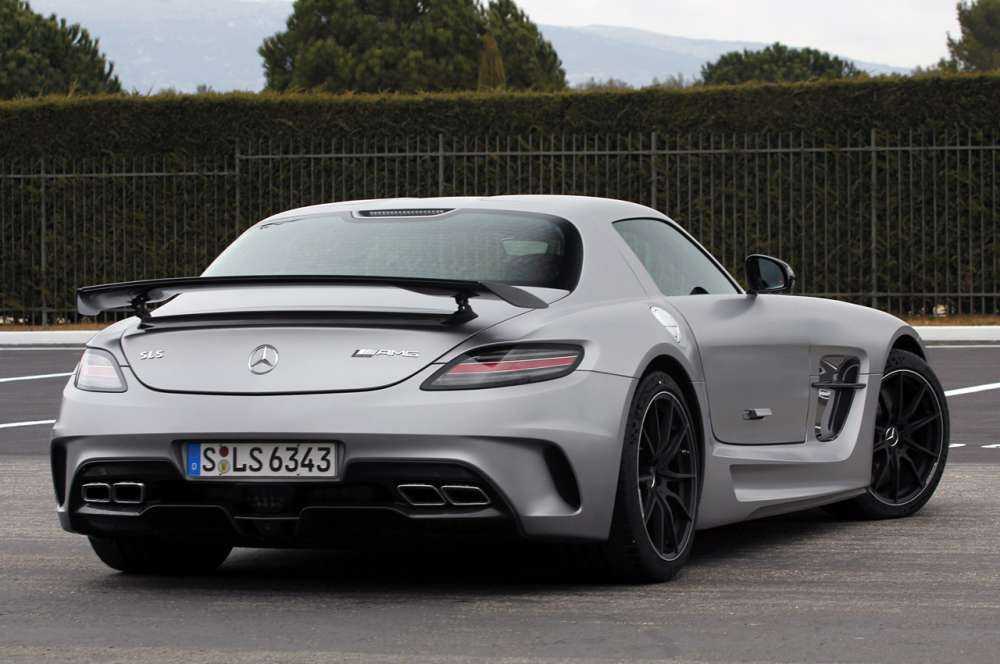 2014-mercedes-benz-sls-amg-black-series 2