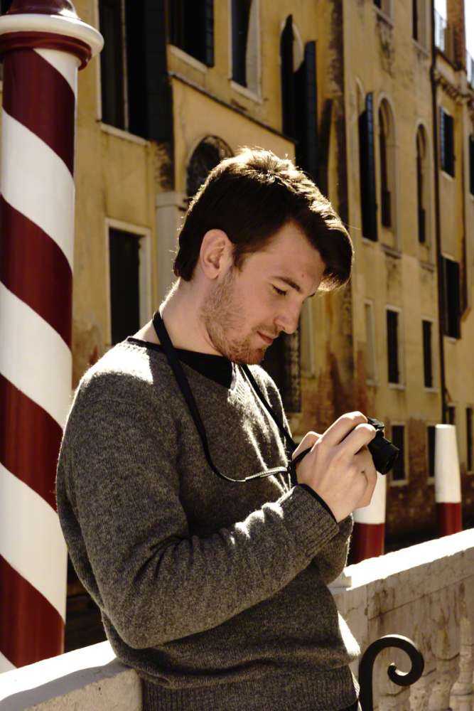 DSC_RX100M2_Lifestyle_wMen_EXPNov2014_1-1200