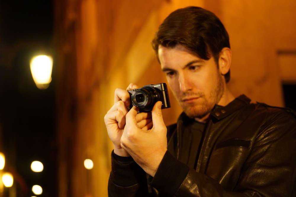 DSC_RX100M2_Lifestyle_wMen_EXPNov2014_2-1200