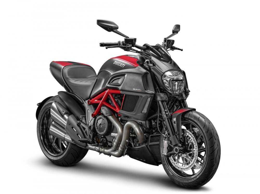 2015-ducati-diavel 4