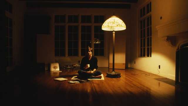 steve-jobs-at-home-1982