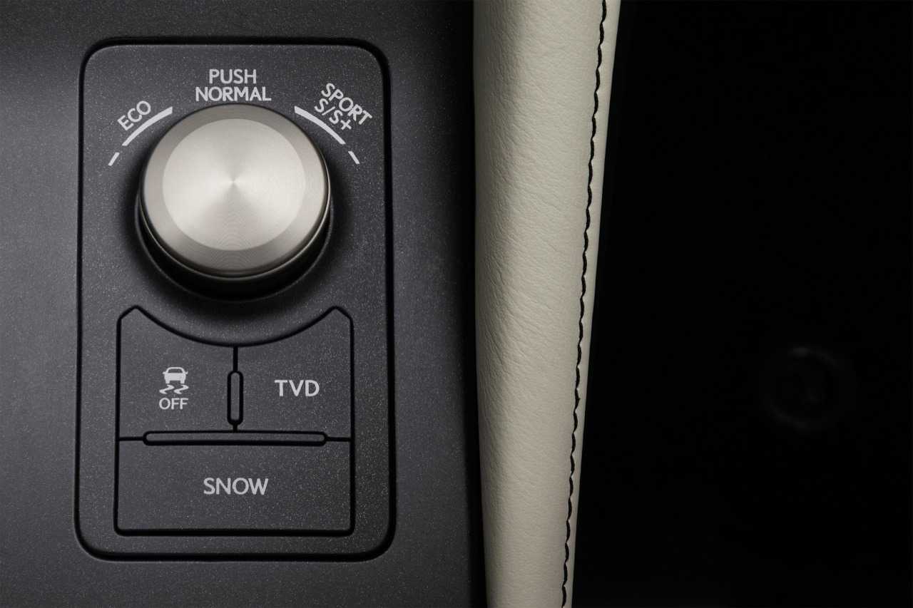 lexus-rc-f-coupe-37-1