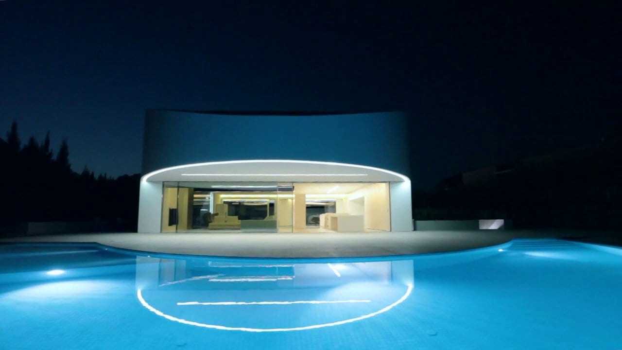 Casa Balint by Fran Silvestre Arquitectos