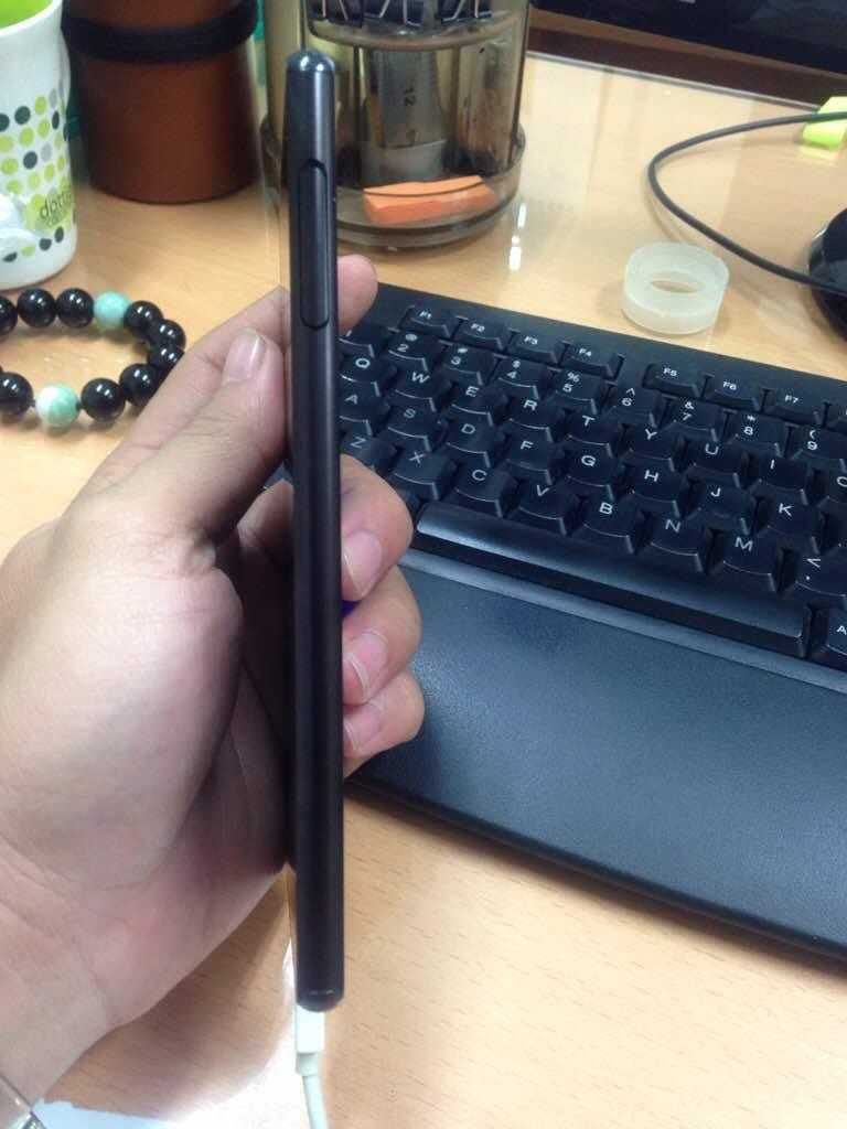 sony-xperia-z4-live-image-leak-4