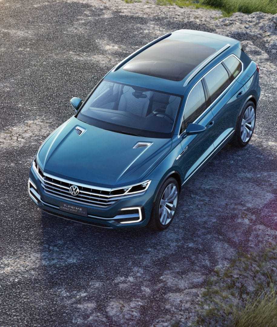 04-Volkswagen-T-Prime-Concept-GTE-01