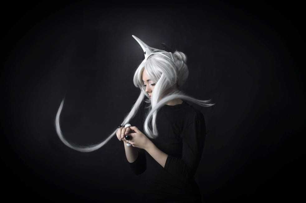 Anouk_Wiprecht_Unicorn_Wearable-982x653