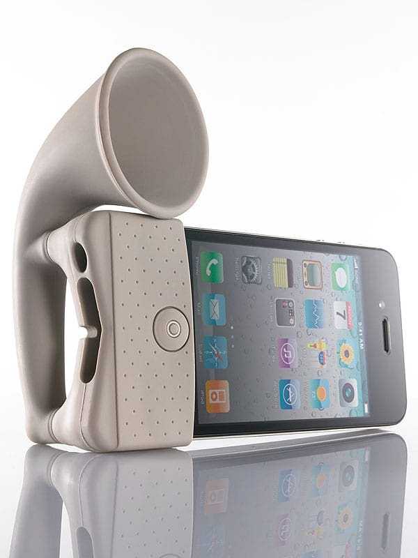 Ένα ηχείο ‘κώνου’ για το iPhone 4…!