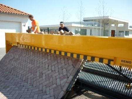 Νέο σοκάκι για τη γειτονιά; αφήστε το στο Tiger-Stone!