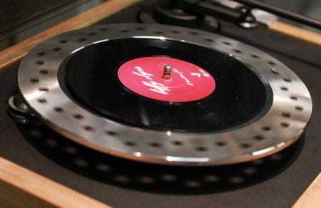 Μερικά cool gadget από ανακυκλωμένα τμήματα μηχανών…