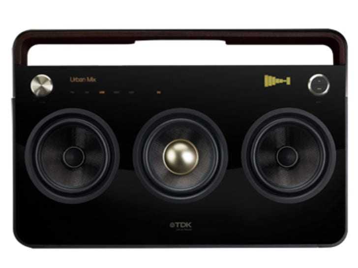 Ξαναζήστε τα 80s με τα νέα… boomox!