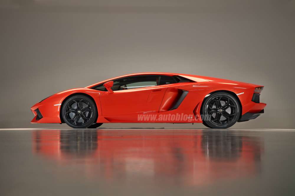 Lamborghini Aventador LP700-4: επισήμως…
