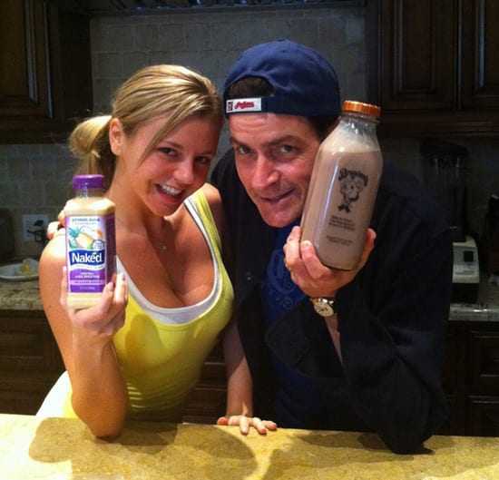 O Charlie Sheen γίνεται η ‘ατομική βόμβα’ του Twitter…