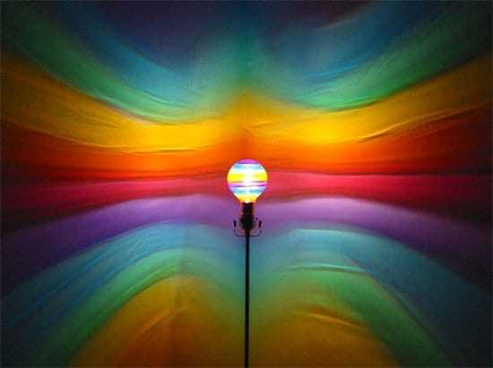 Mood Light Bulbs: για μια άλλη… αύρα στο δωμάτιο!