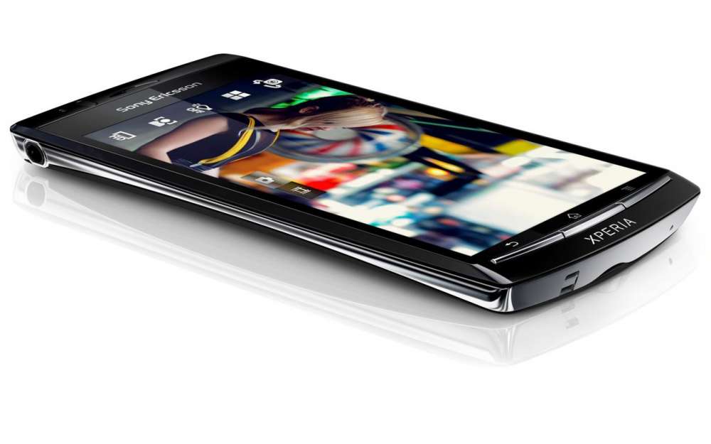 Sony Ericsson: στέλνει 8.1 εκατομμύρια τηλέφωνα σε σπίτια, κρατά τα έσοδα σε θετική τροχιά…