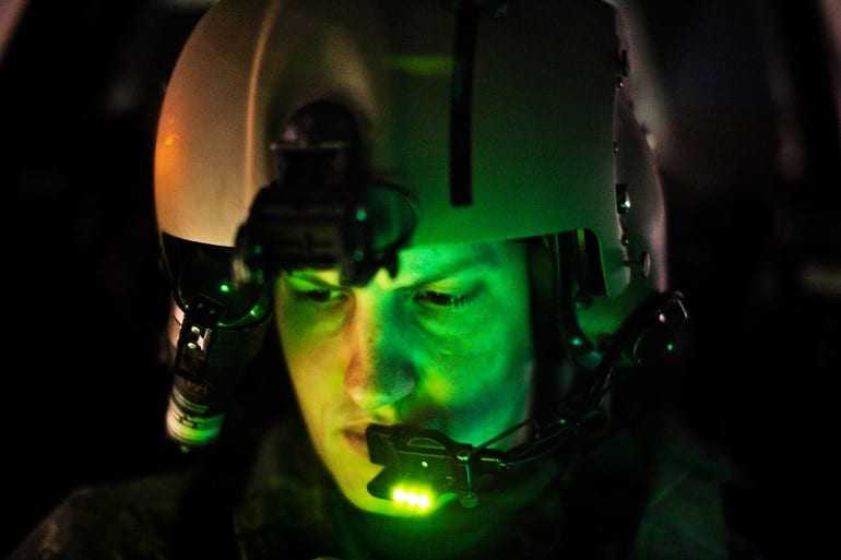 Ground Fire Acquisition System (GFAS) – το σύστημα που προστατεύει τα Apachee από τα… κουμπούρια!