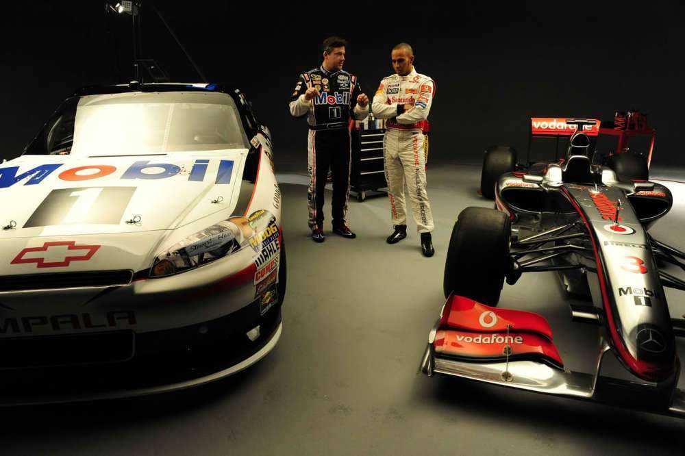 Lewis Hamilton εναντίον Tony Stewart – μας αρέσουν οι… ανταλλαγές