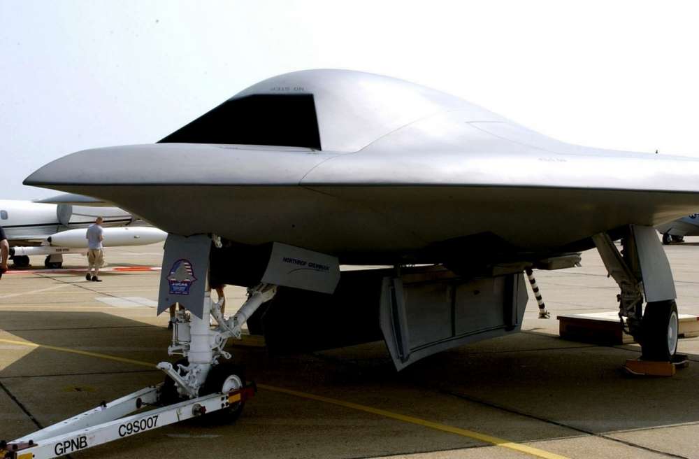 Πρώτη πτήση για το stealth ρομποτικό μαχητικό υψηλού υψομέτρου…