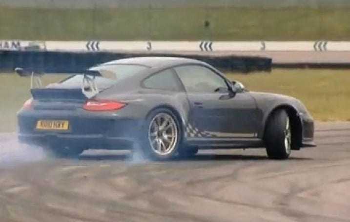 Το Fifth Gear ρίχνει μια  BMW M3 GTS εναντίον μια Porsche 911 GT3 RS…