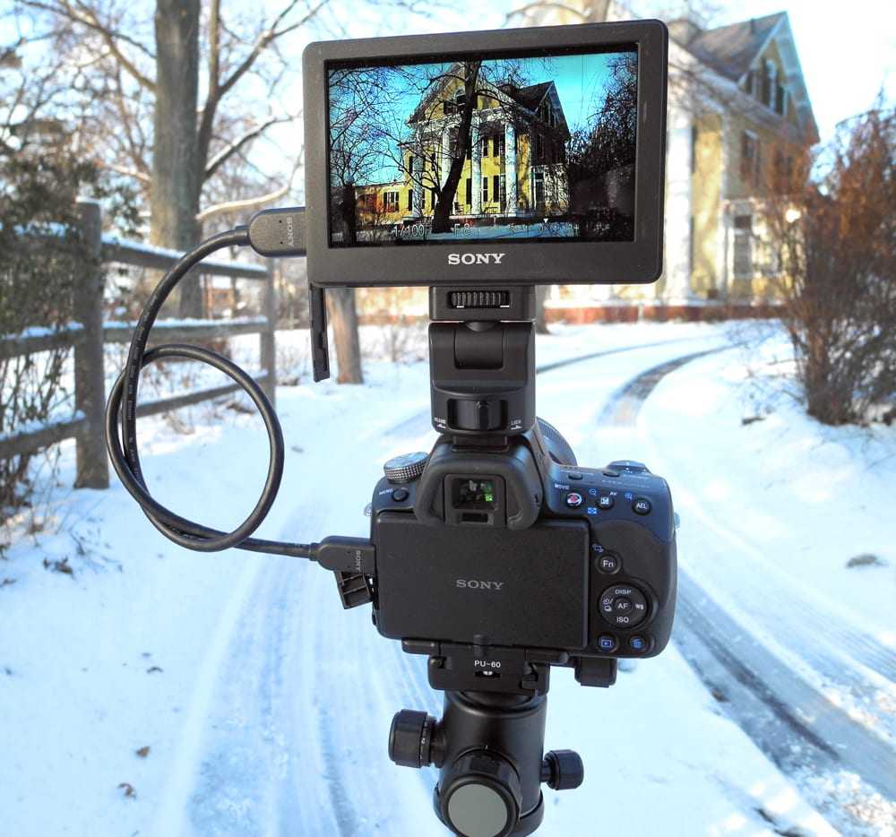 Και η Hitachi στην συνεργασία Sony-Toshiba για τα μικρά LCD;