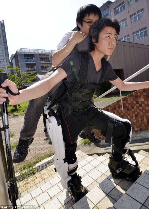 Μια robo-στολή κάνει πραγματικότητα τα όνειρα των ατόμων με αναπηρία…