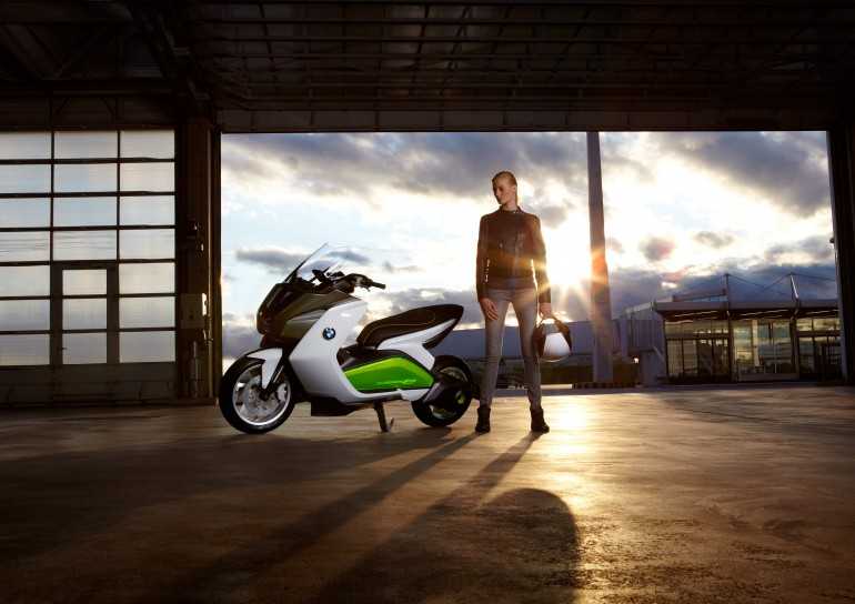 BMW Concept  – το electro-scooter που θέλει την πόλη (σου)…