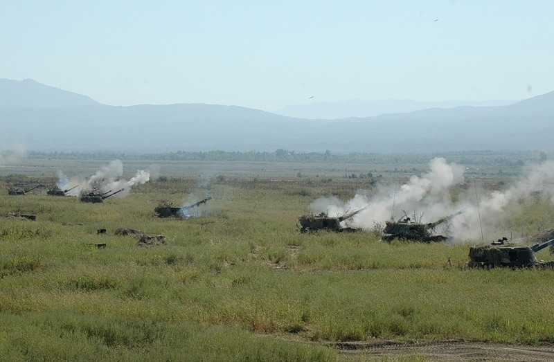 Σε άσκηση με το πυροβολικό της mother Russia…