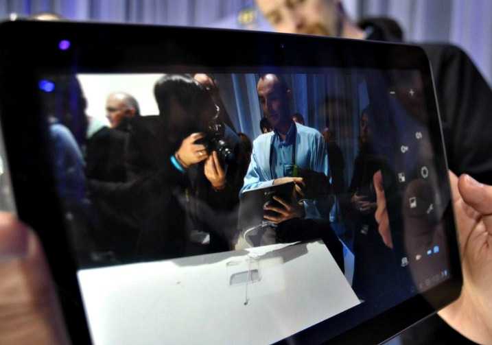 Συνεχίζεται η ‘μάχη  της ταμπλέτας’…