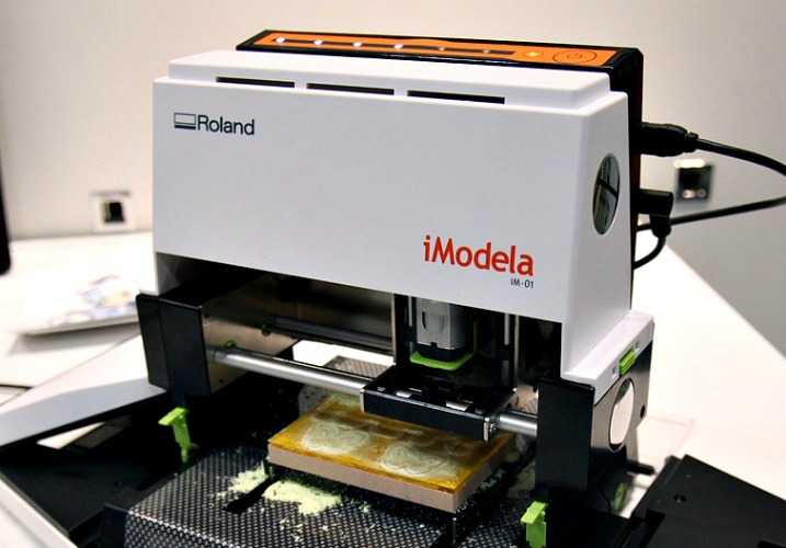 Roland iModela iM-01 -ναι, είναι ένας μικροσκοπικός 3D εκτυπωτής!