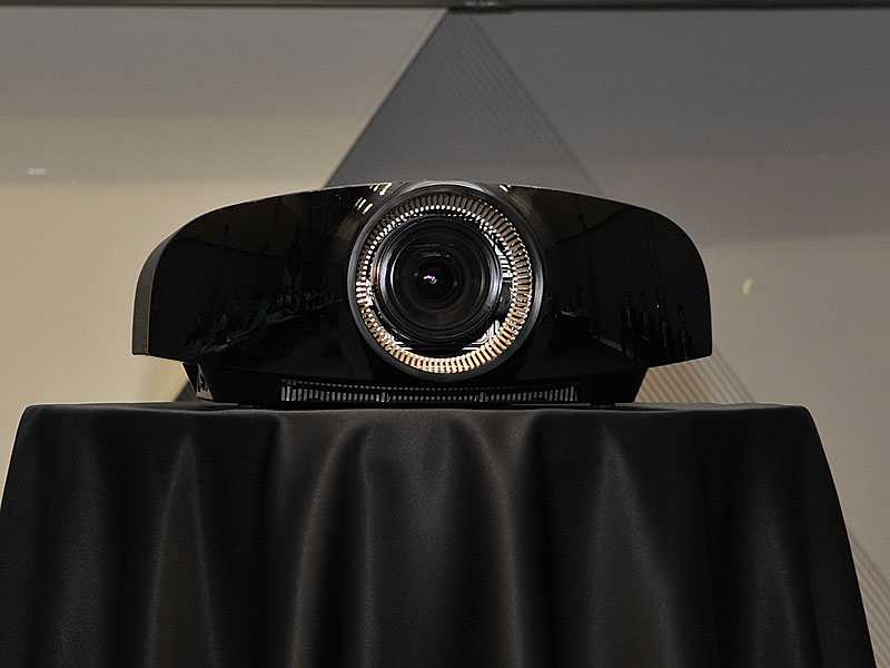 VPL-VW1000ES – Ο πρώτος 4K SXRD προβολέας τον Δεκέμβρη στην αγορά…