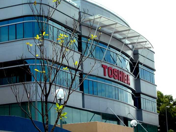 Toshiba  – κλείνει έξι εργοστάσια με ημιαγωγούς…