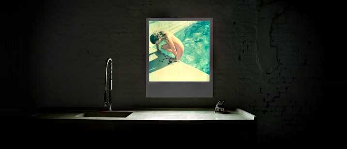 Μια τεράστια LED Polaroid για τις εικόνες σας…