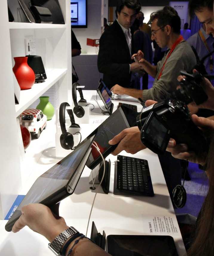 Περισσότεροι με tablets… ψωνίζουν για τις γιορτές!