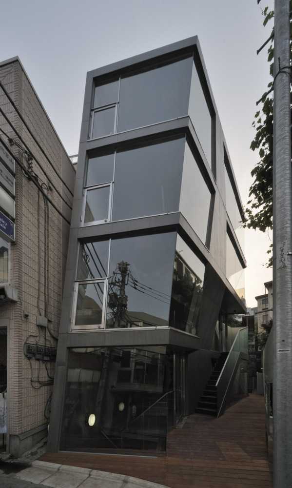 Ένα εκπληκτικό κτίριο από τη χώρα των Japanistas…