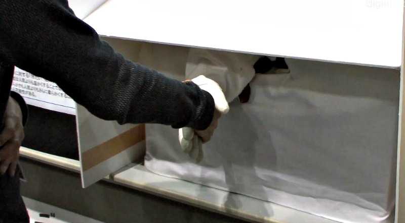 Ρομποτικό χέρι – μετρά θερμοκρασία σώματος, δύναμη χειραψίας και αφή…