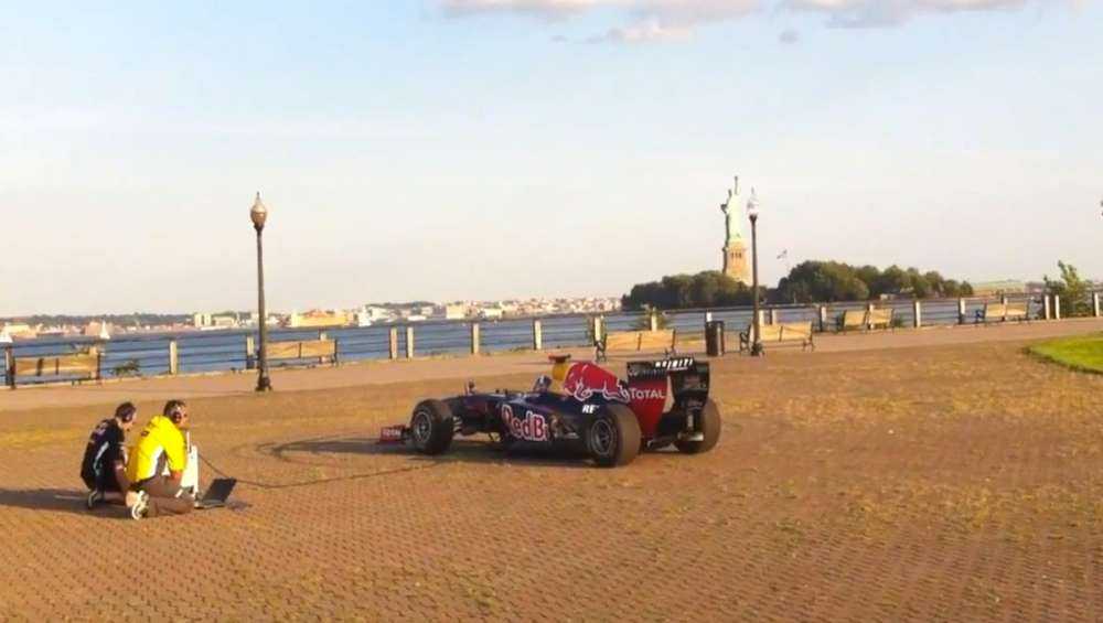 Red Bull F1 Running Showcar στο Μεγάλο Μήλο…