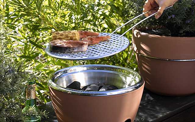 Αυτό το γλαστράκι είναι και Mini Grill..!