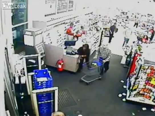 Συγκλονιστικός τυφώνας σε δράση…