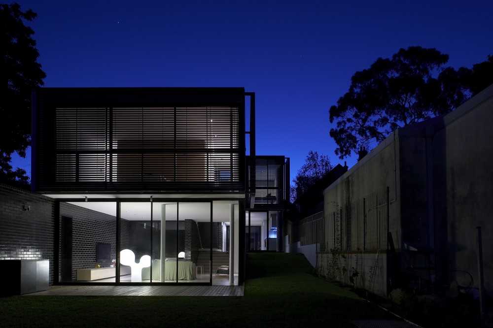 Luff Residence by Pohio Adams Architects