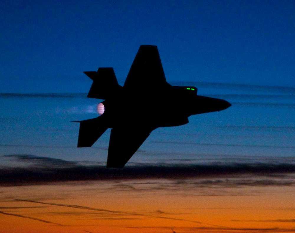 Lockheed – το F-35 έχει ‘better than or equal to’ kinematics…