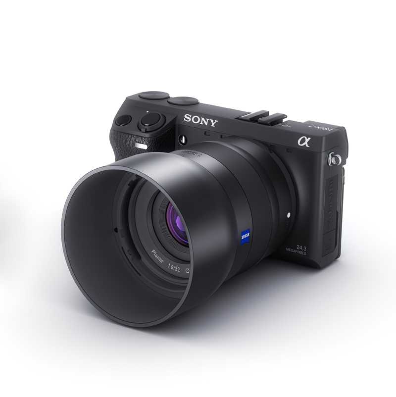 Ένας Zeiss φακός για τις Sony NEX…