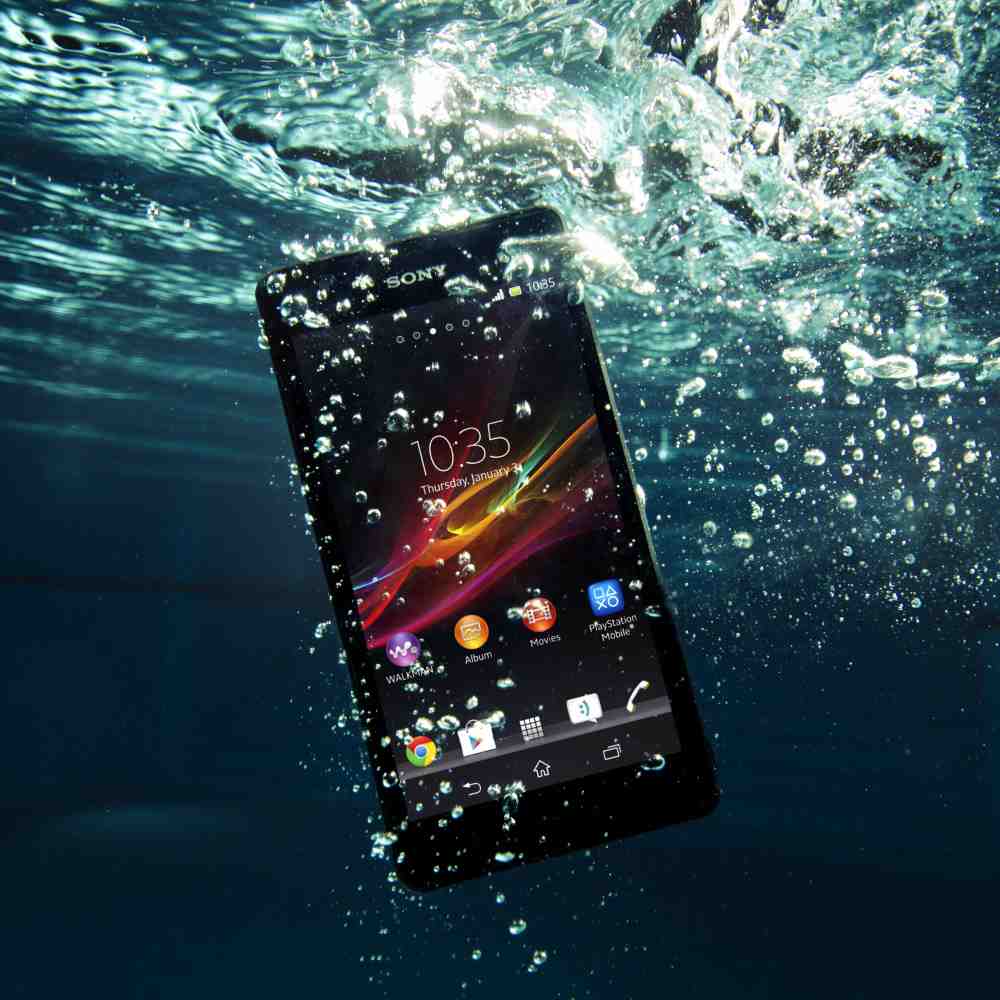 Sony Xperia ZR Promo Video +  Photo Gallery