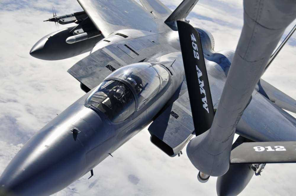 Raytheon – συμβόλαιο για ραντάρ του F-15C AESA…