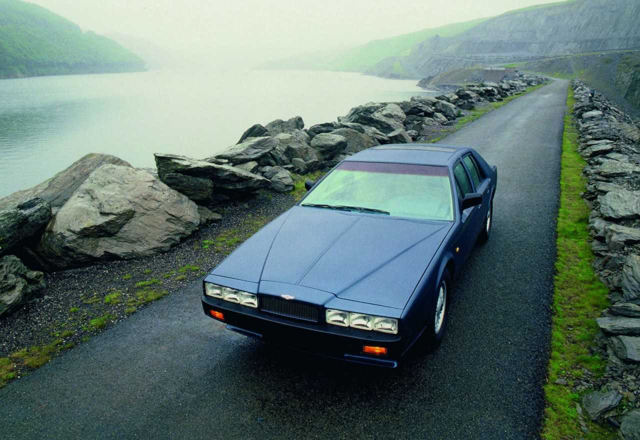 1976-Aston-Martin-Lagonda-04