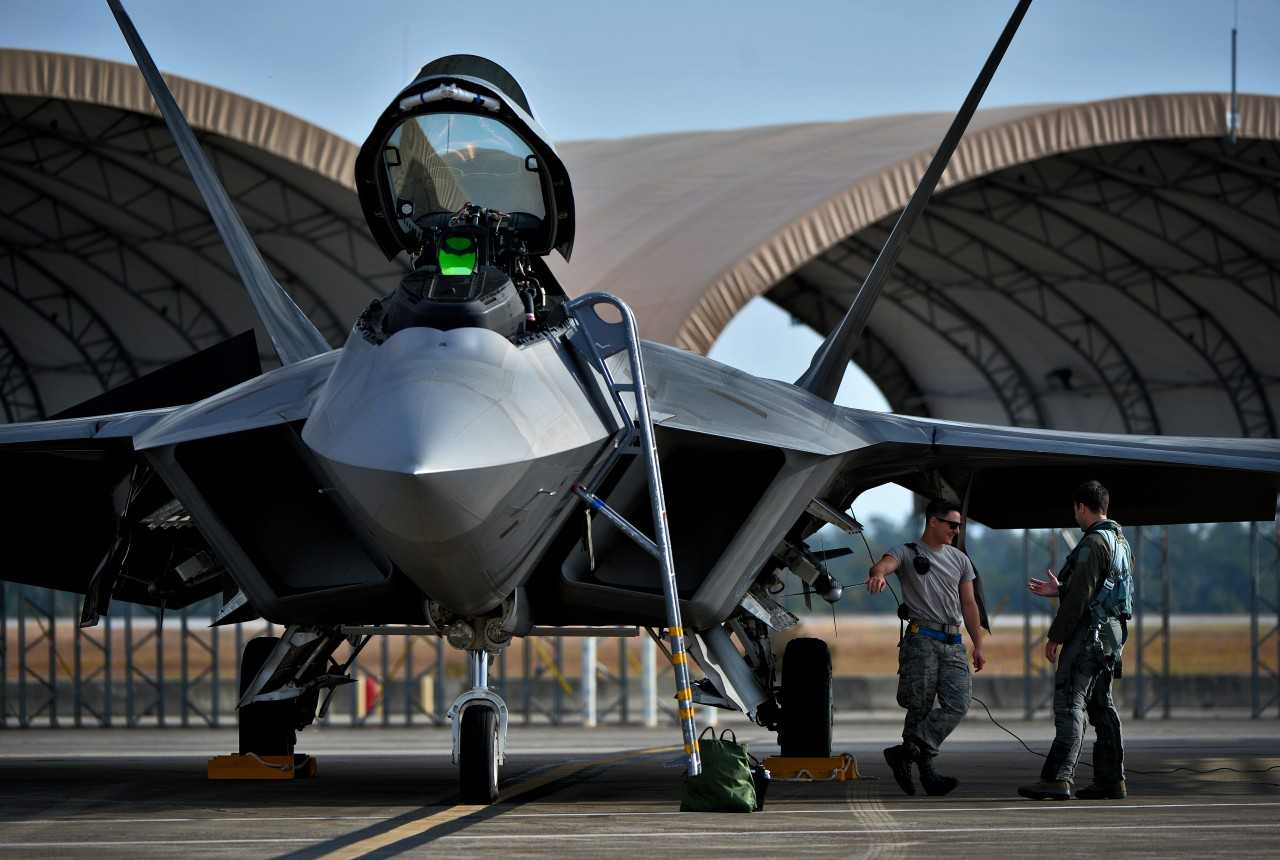 To 5ης γενιάς F-22 Raptor σε εντυπωσιακό demo…