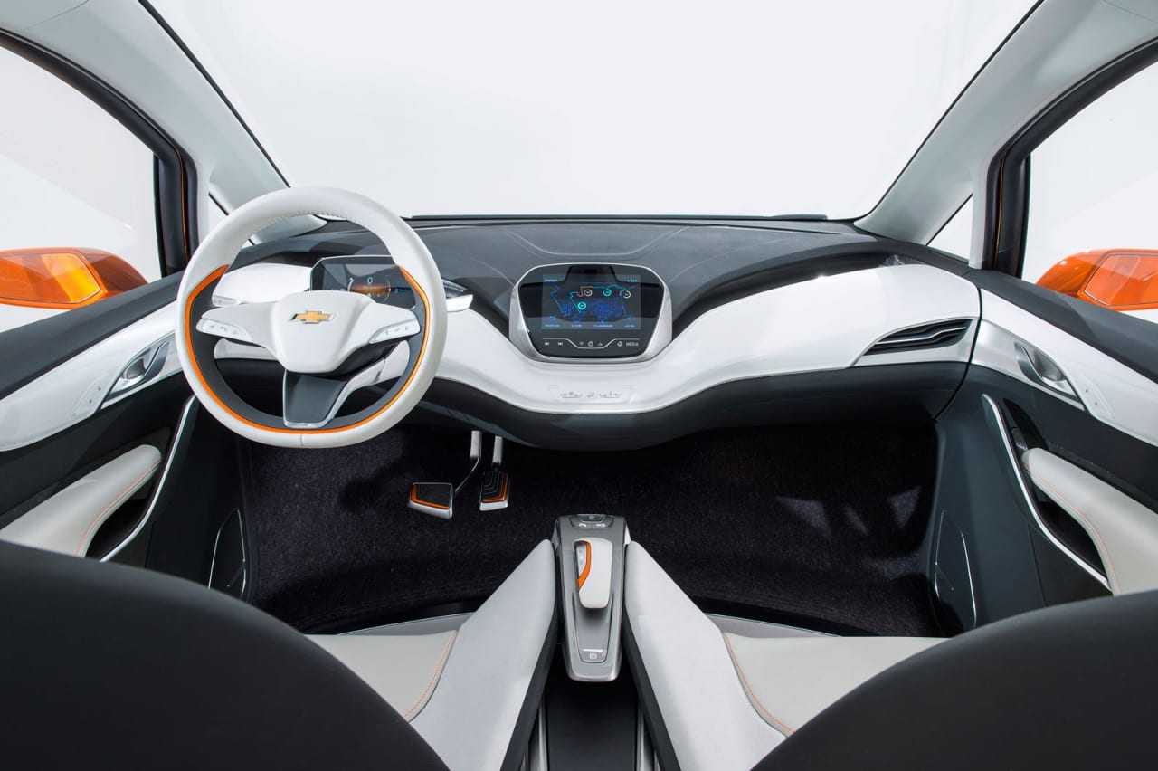 2015-Chevrolet-Bolt-EV-Concept-Interior-01