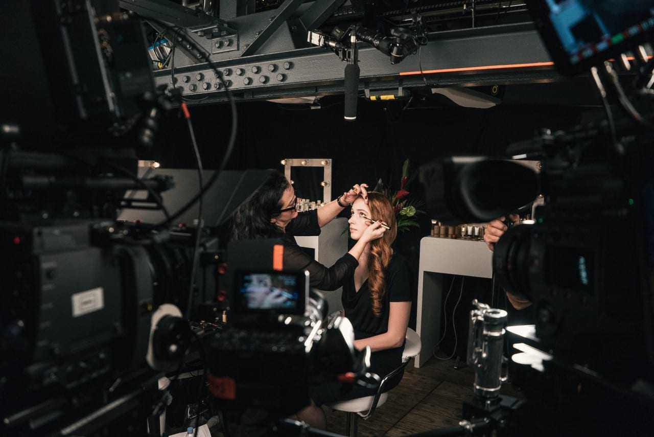 Και το Όσκαρ για το ιδανικό 4K μακιγιάζ πάει στην…