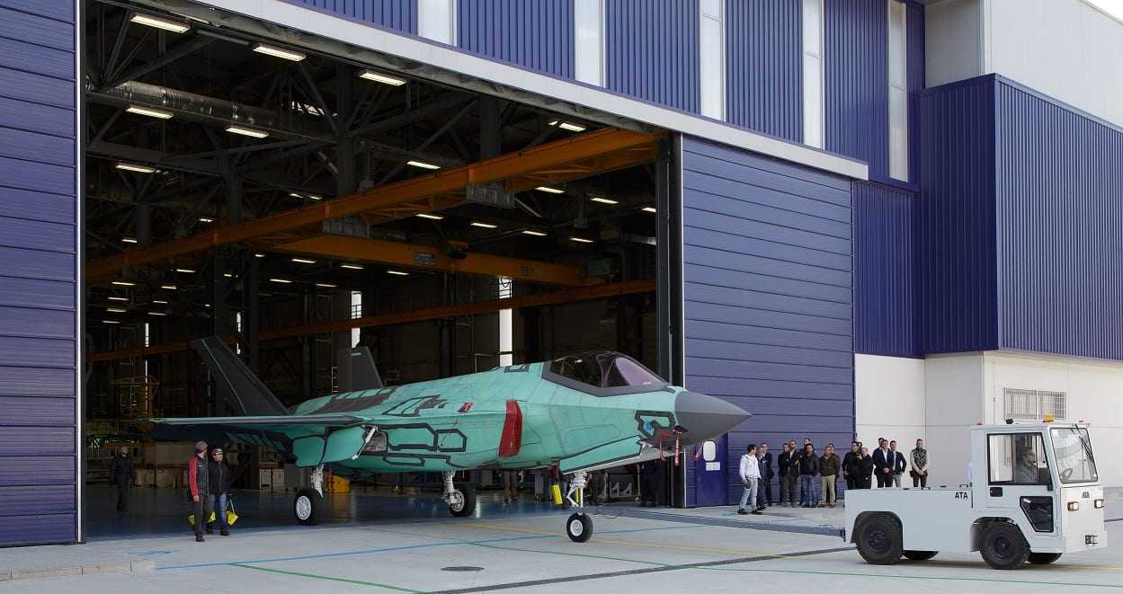 Italy-F-35-roll-out